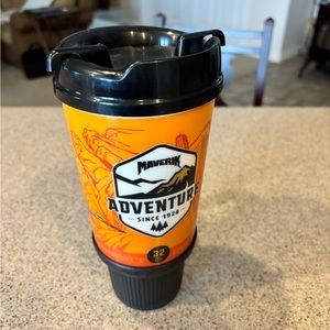 Maverik‎ 32oz insulated travel cup